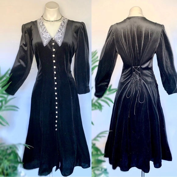 Vintage Dresses & Skirts - v i n t a g e :: Lace Collar Velvet Tie Corset Back Button Dress